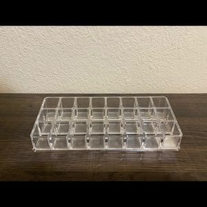 Clear acrylic lipstick holder (24)
